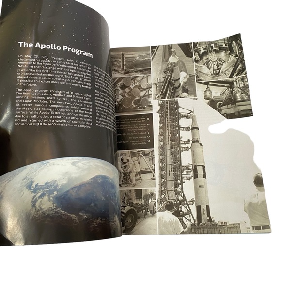 Lego Booklet Nasa Apollo Saturn V Building Instructions 92176 - Picture 3 of 7